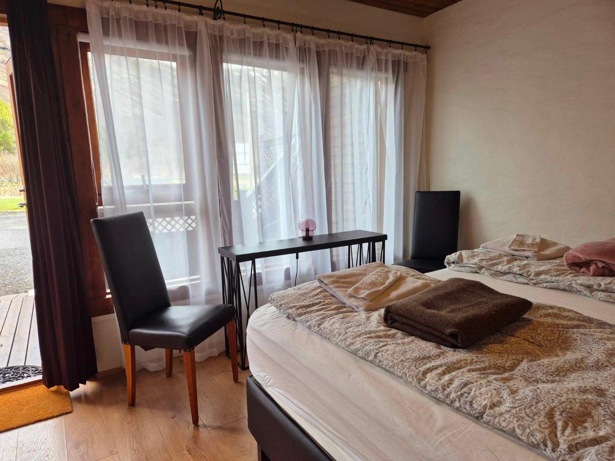Beautiful Guestroom To Rent With A Mountain View Laugarvatn Ngoại thất bức ảnh
